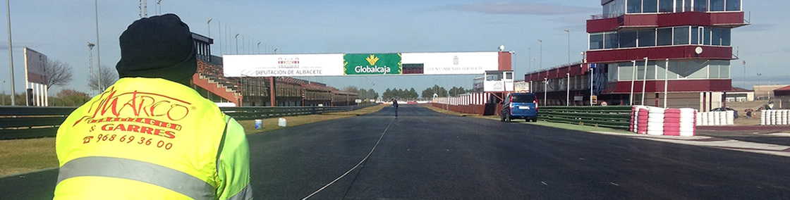 Señalización horizontal en el Circuito de Velocidad de Albacete